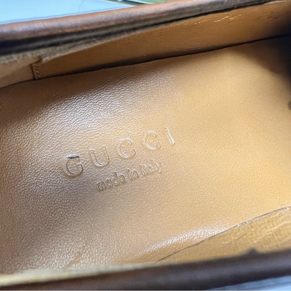 Gucci Loafers
Size 34 - Picture 7 of 10